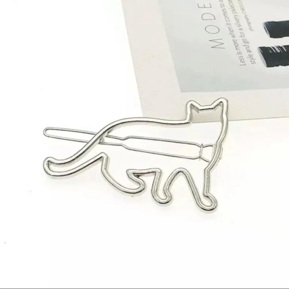 3/$30 🤍 Metal Cat Pearl Hair Pin